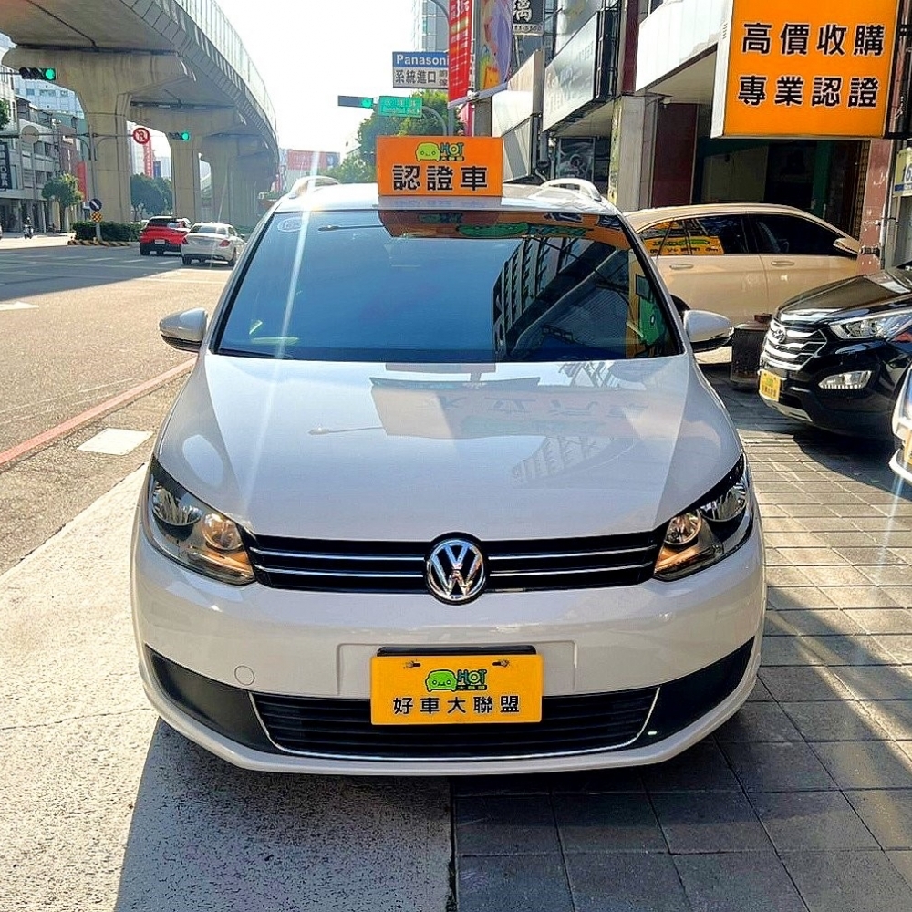 2011 Volkswagen Touran 1.4 TSI/福斯二手車