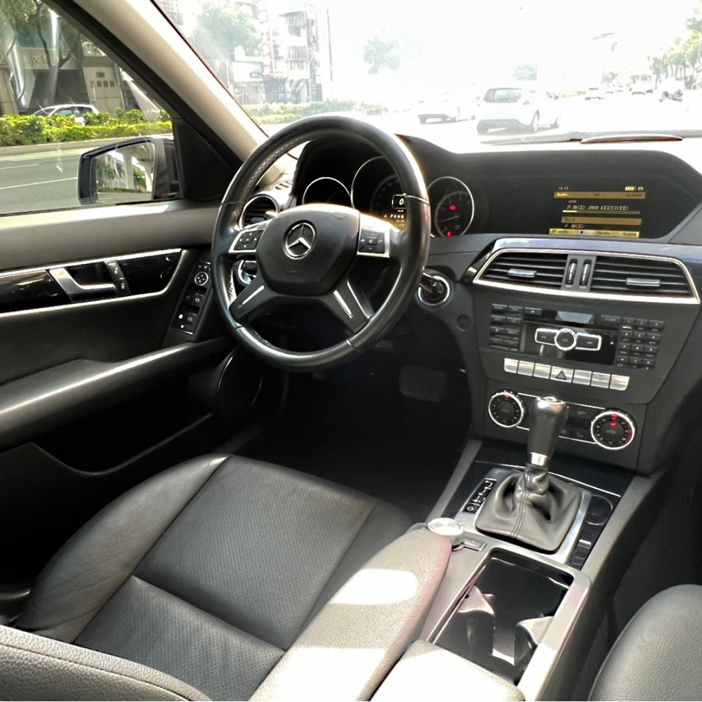 2011 M-Benz C-Class Sedan C180/賓士中古車