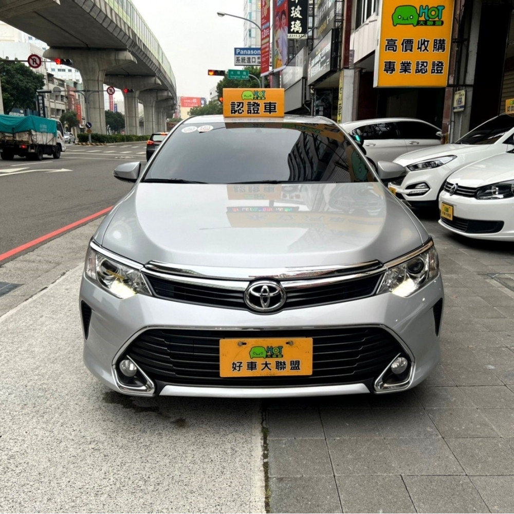 2017 TOYOTA Camry 2.0豪華版/日系中古車