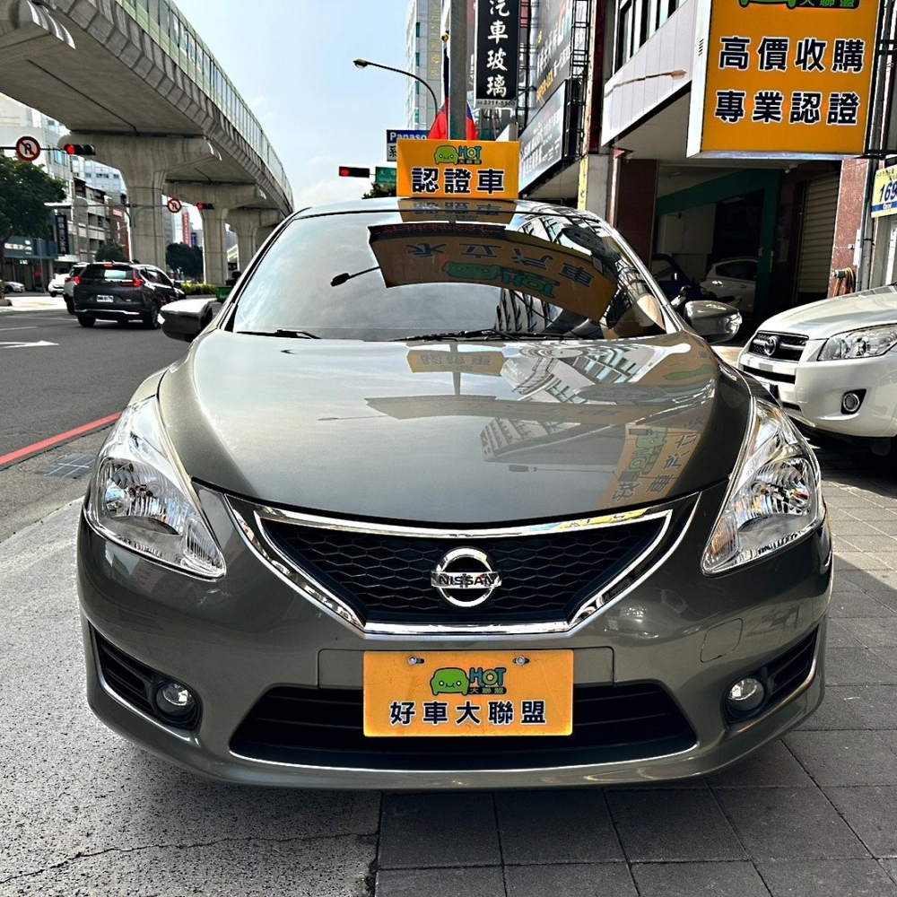 2014 Nissan Tiida 豪華影音版/ Nissan中古車