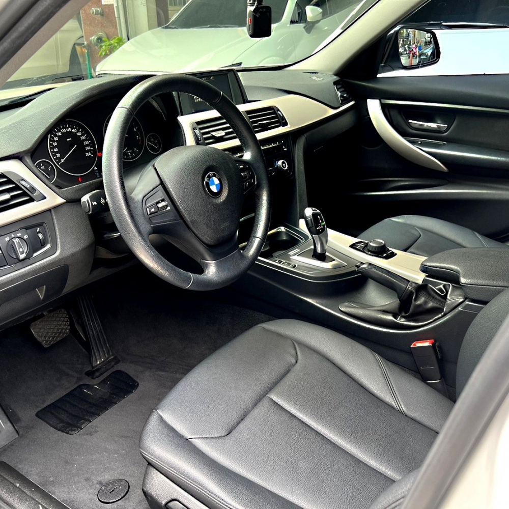 2014 BMW 316i/BMW中古車